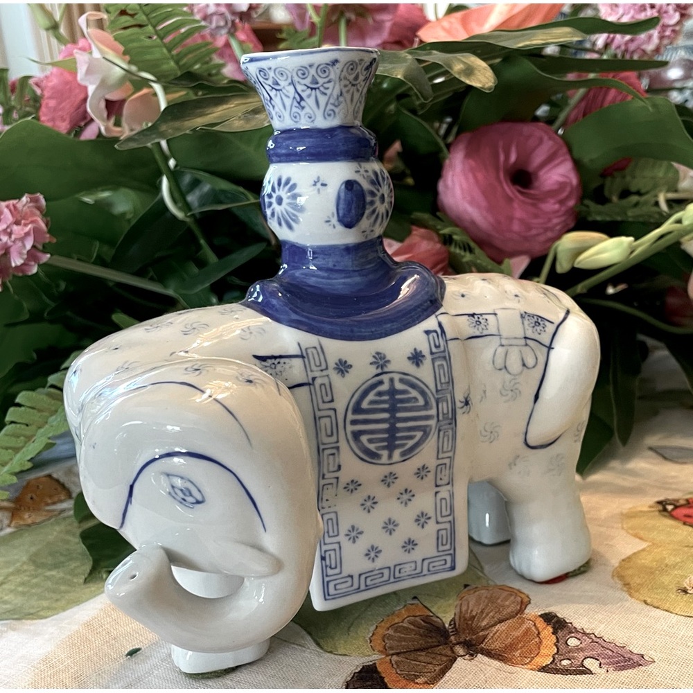 Vintage Chinese Ceramic Elephant Candlestick Holder - Picture 2 of 8